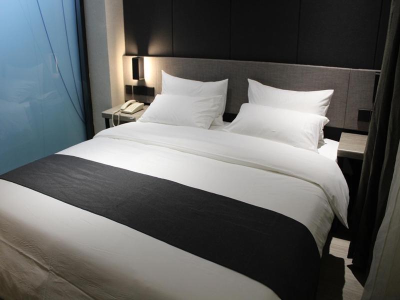 Thank Inn Plus Hotel Shandong Qingdao Olympic Sailing May 4Th Square Экстерьер фото